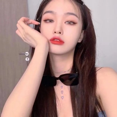 爱长颈鹿的女人